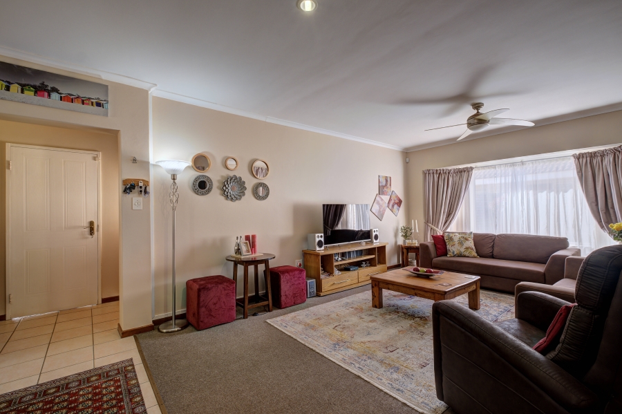 3 Bedroom Property for Sale in Summerstrand Eastern Cape